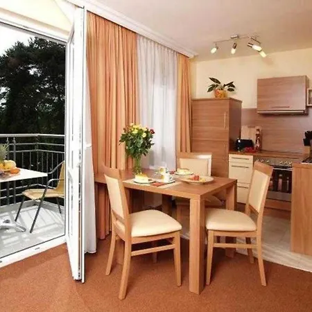 Strandhaus Aurell, Whg 13 Seitl Meerblick Apartment *